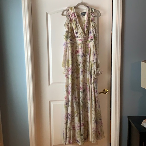Theia cold shoulder long floral dress with slit - Picture 2 of 6